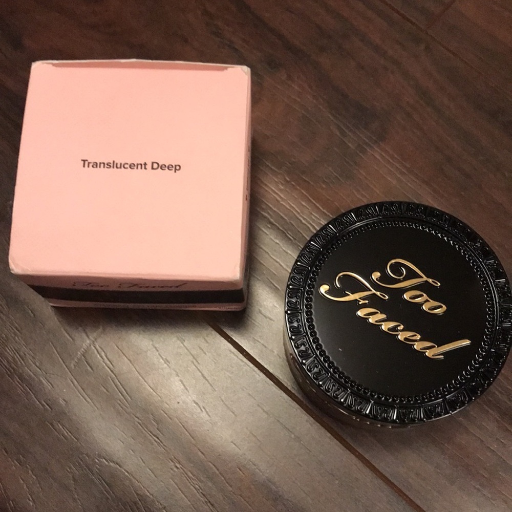Too Faced Born This Way Setting Powder - Picture 2 of 5